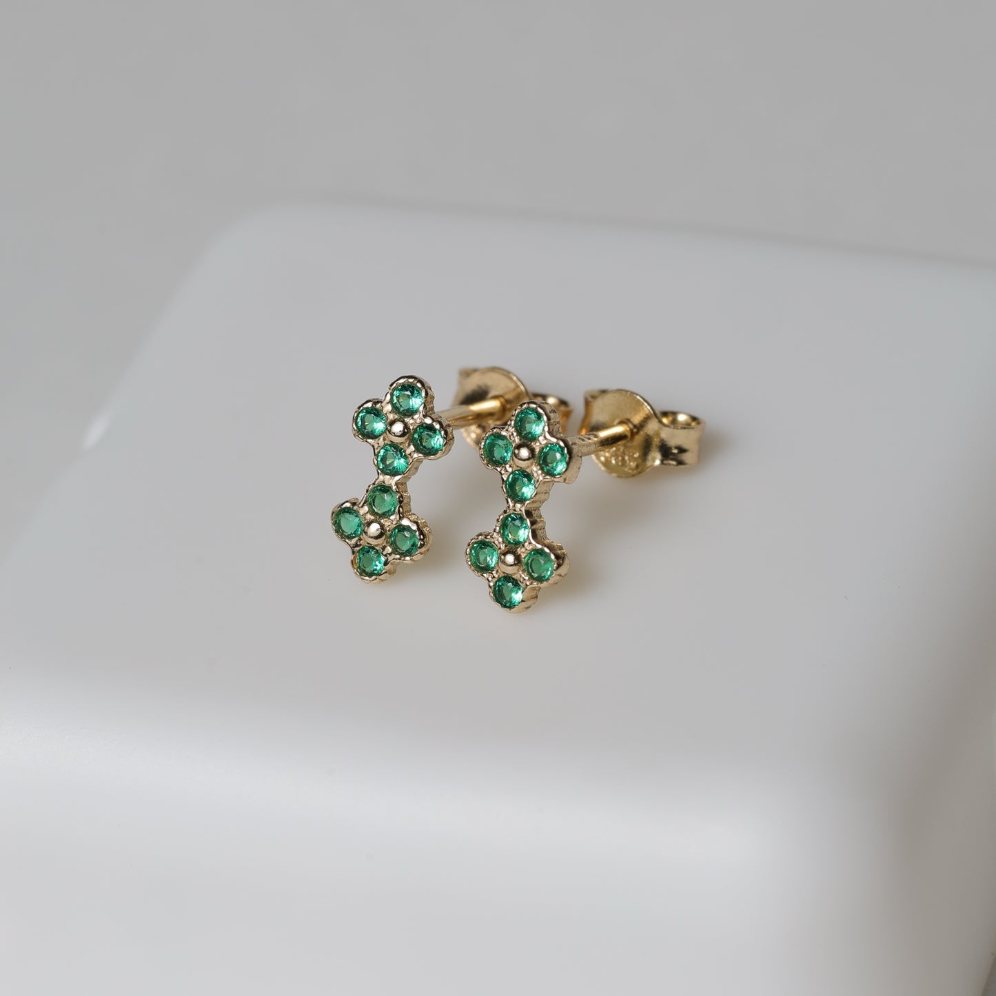 Aretes Emerald Bloom – SrOfGold Baby Edition