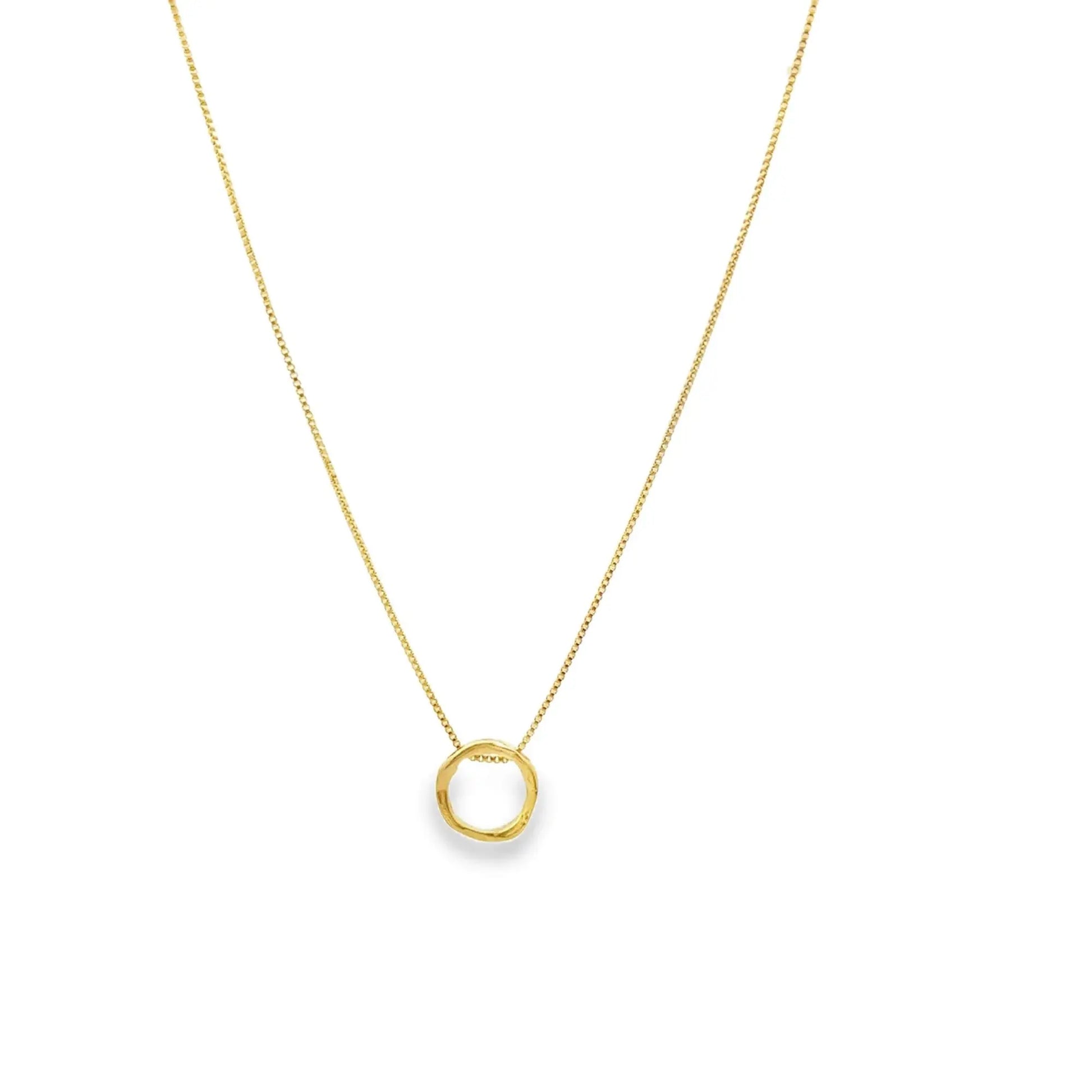 Organic Circle Pendant Necklace in 18K gold-filled finish